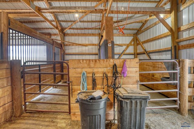 22318 LUCKY LN, Rapid City, SD 57701