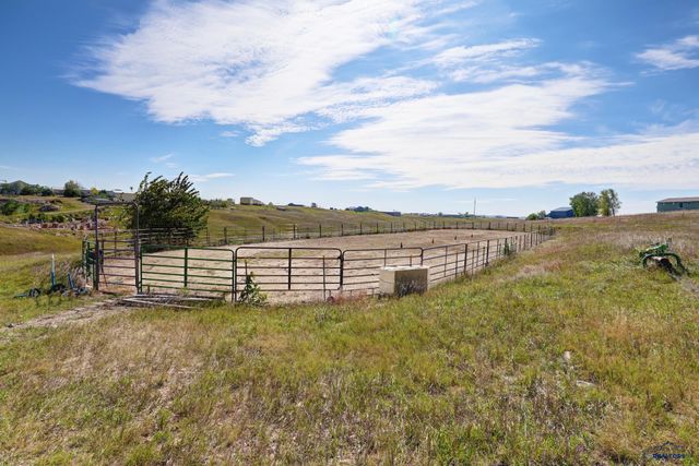 22318 LUCKY LN, Rapid City, SD 57701