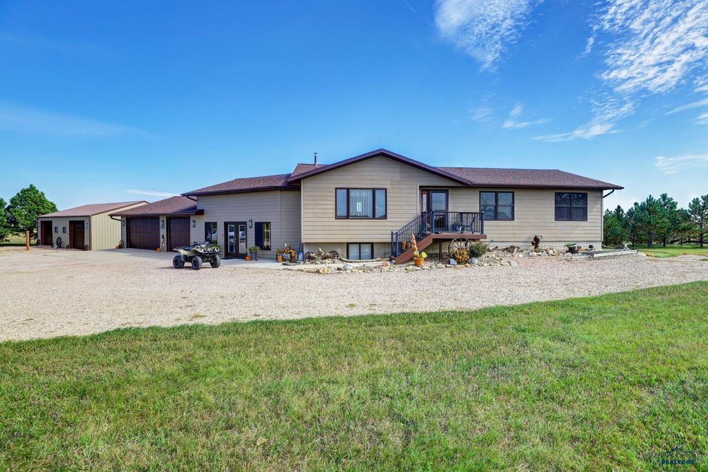 22318 LUCKY LN, Rapid City, SD 57701