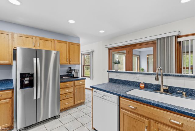 2445 E Lake Road, Clio, MI 48420