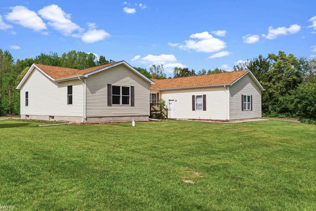 2445 E Lake Road, Clio, MI 48420