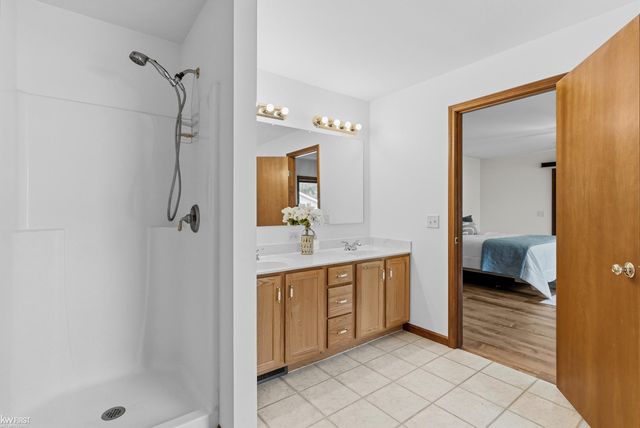 2445 E Lake Road, Clio, MI 48420