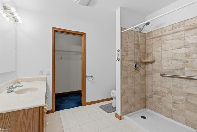 2445 E Lake Road, Clio, MI 48420