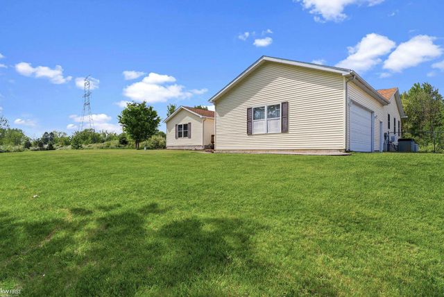 2445 E Lake Road, Clio, MI 48420