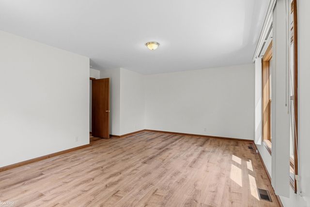 2445 E Lake Road, Clio, MI 48420