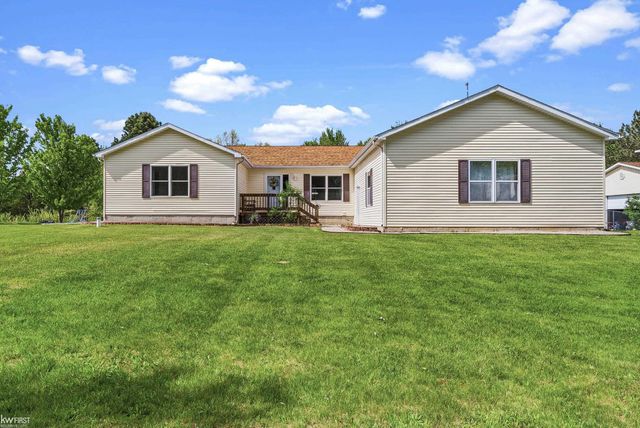 2445 E Lake Road, Clio, MI 48420