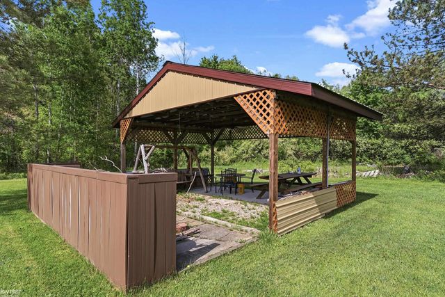 2445 E Lake Road, Clio, MI 48420