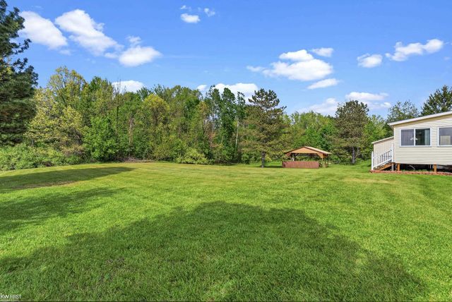 2445 E Lake Road, Clio, MI 48420
