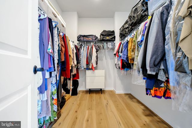 4937 EISENHOWER AVE, Alexandria, VA 22304