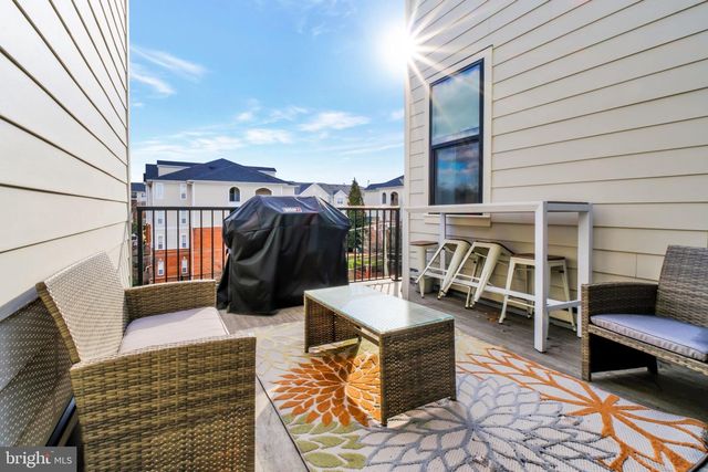 4937 EISENHOWER AVE, Alexandria, VA 22304