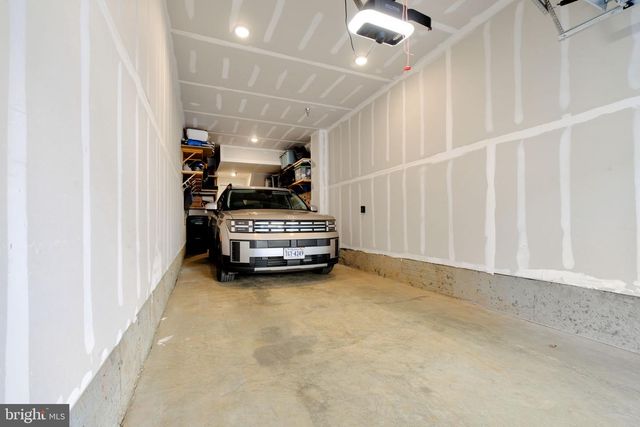 4937 EISENHOWER AVE, Alexandria, VA 22304