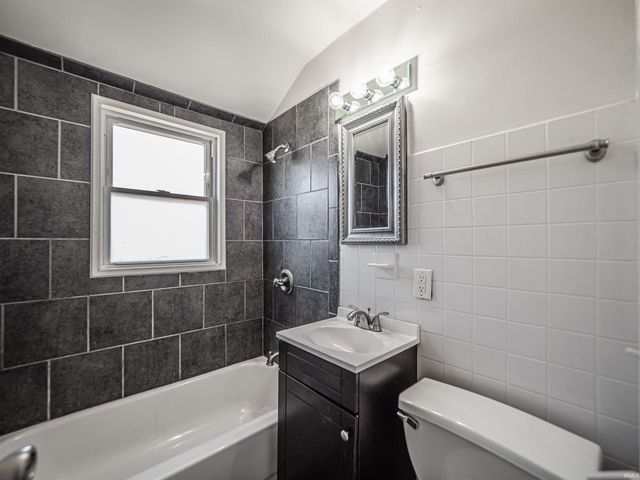 222 Kenmore Drive, Evansville, IN 47714