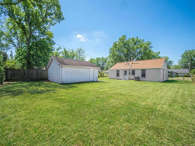 222 Kenmore Drive, Evansville, IN 47714