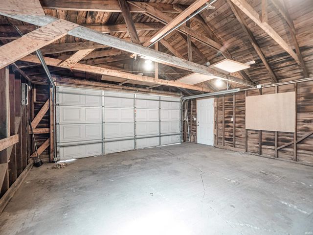 222 Kenmore Drive, Evansville, IN 47714