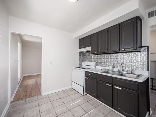 222 Kenmore Drive, Evansville, IN 47714