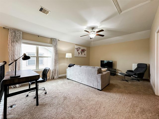 717 Via Lago, Webster, TX 77598