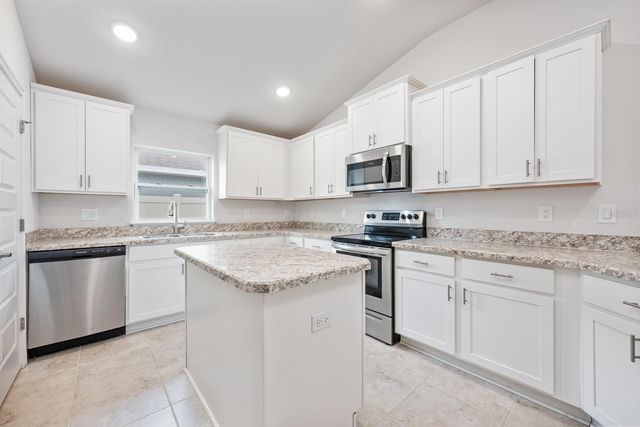 1130 BERRY LANE, Davenport, FL 33837