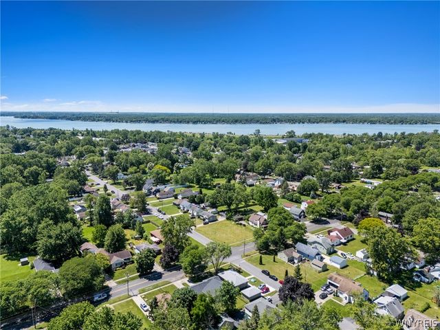 405 Warner Avenue, North Tonawanda, NY 14120
