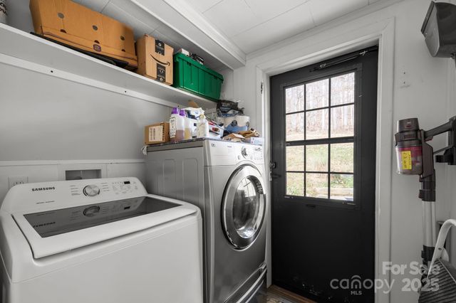 731 Don Felmet Road, Marshall, NC 28753