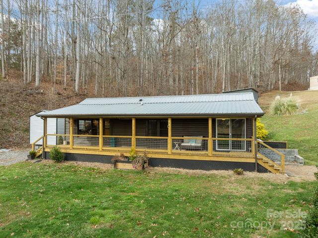 731 Don Felmet Road, Marshall, NC 28753