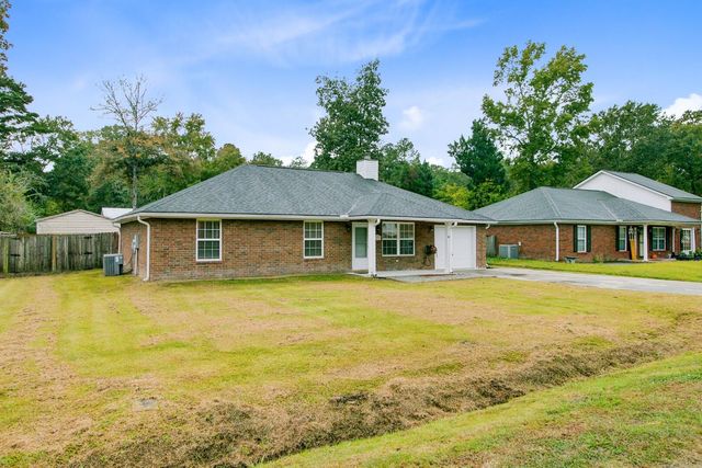 1232 Saylors Avenue, Moncks Corner, SC 29461