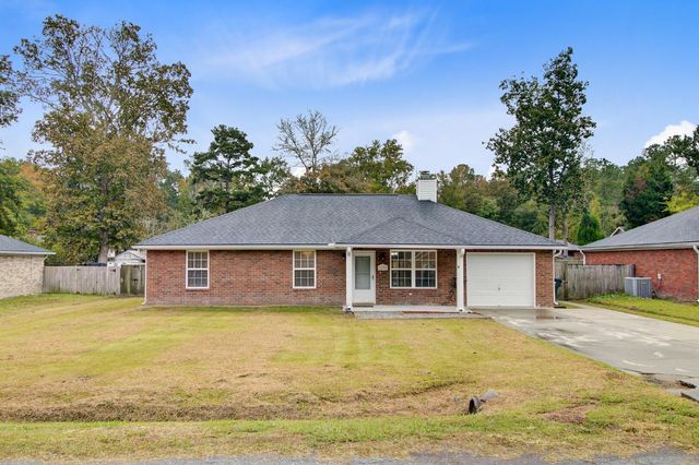 1232 Saylors Avenue, Moncks Corner, SC 29461