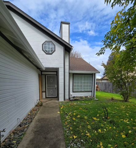 454 Alamine Drive, Redding, CA 96003