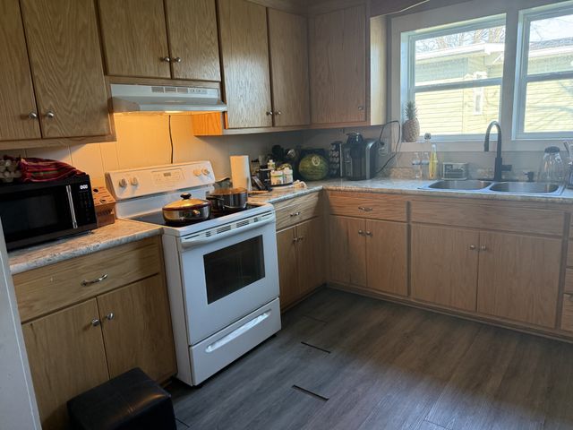 244 E Cedar St, Shelbyville, TN 37160