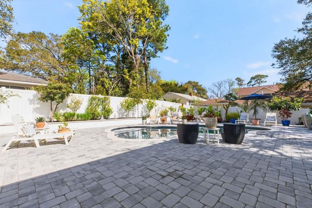 302 65th Ave. N, Myrtle Beach, SC 29577