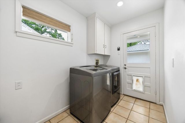 5656 Piping Rock Lane, Houston, TX 77056