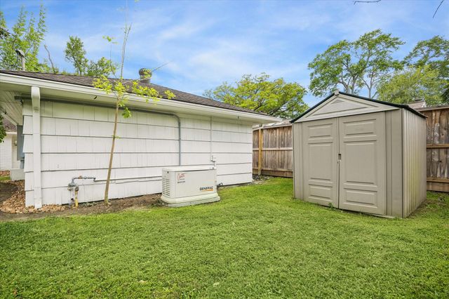 5656 Piping Rock Lane, Houston, TX 77056