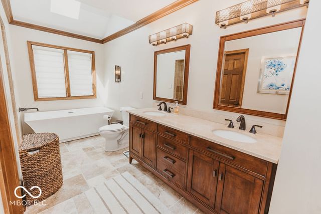 6712 Forrest Commons Boulevard, Indianapolis, IN 46227