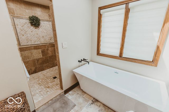 6712 Forrest Commons Boulevard, Indianapolis, IN 46227