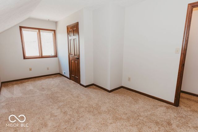 6712 Forrest Commons Boulevard, Indianapolis, IN 46227