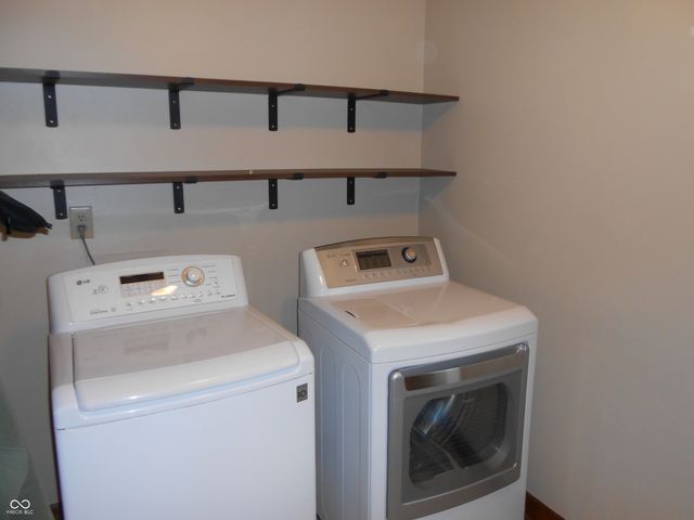 6712 Forrest Commons Boulevard, Indianapolis, IN 46227