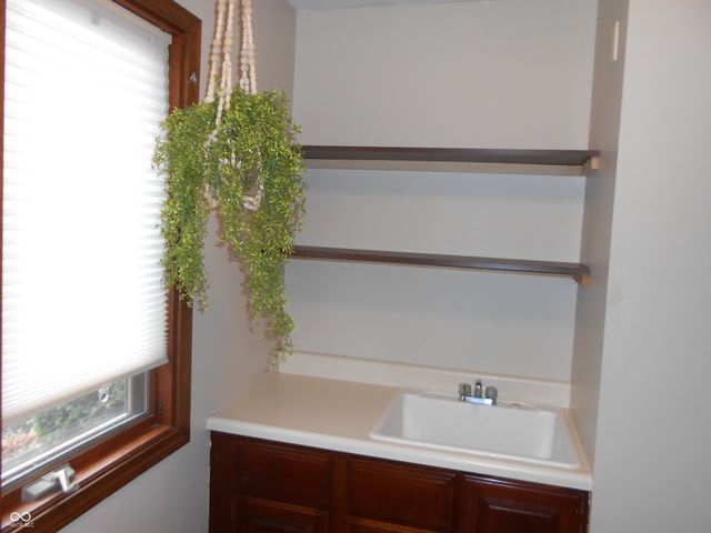 6712 Forrest Commons Boulevard, Indianapolis, IN 46227