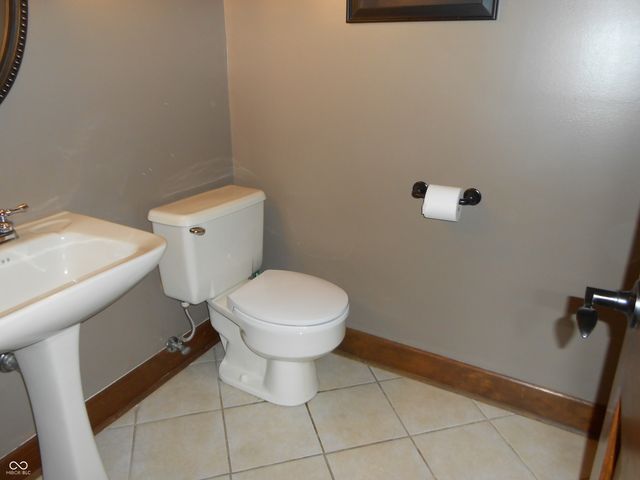 6712 Forrest Commons Boulevard, Indianapolis, IN 46227