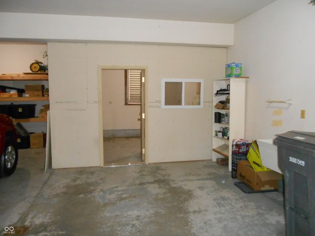 6712 Forrest Commons Boulevard, Indianapolis, IN 46227