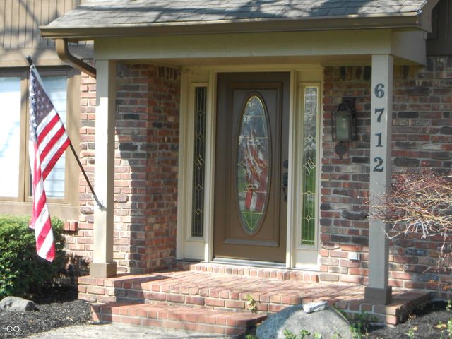 6712 Forrest Commons Boulevard, Indianapolis, IN 46227