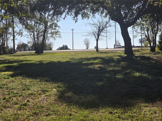 1506 W Bankhead Highway, Weatherford, TX 76086