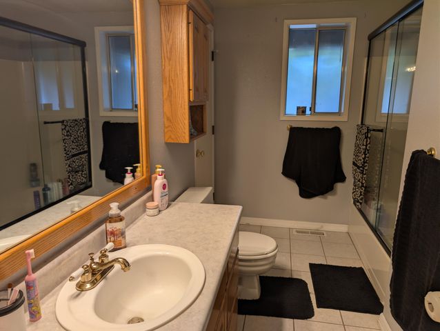 501 Palo Verde Way, Central Point, OR 97502