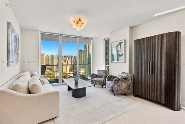 185 SW 7th St 2611, Miami, FL 33130