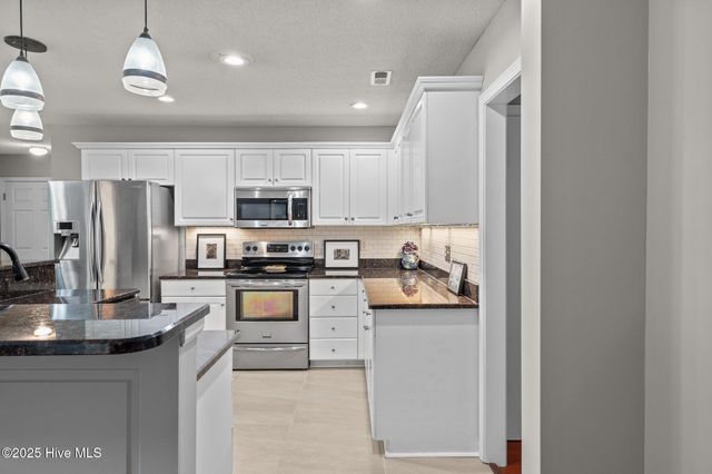 109 Harwich Court, West End, NC 27376
