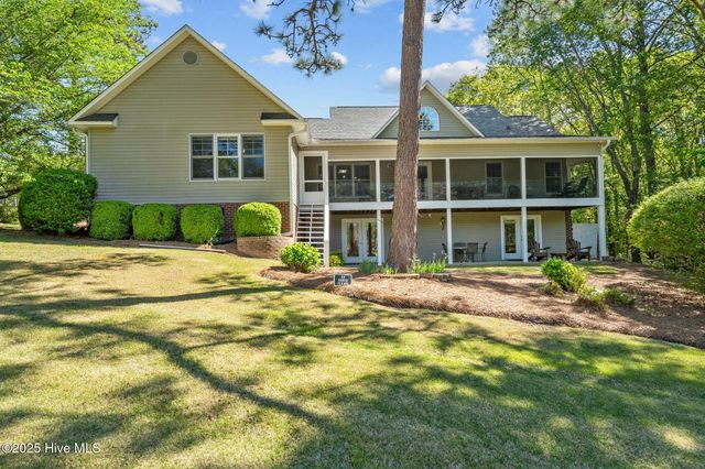 109 Harwich Court, West End, NC 27376