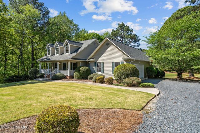 109 Harwich Court, West End, NC 27376
