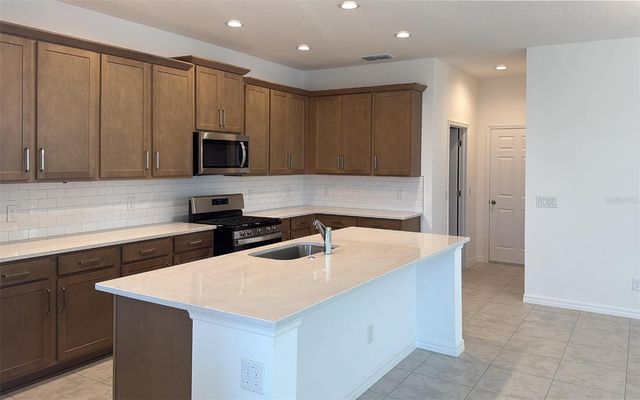 6863 SPANISH IMPERIAL STREET, Howey In The Hills, FL 34737