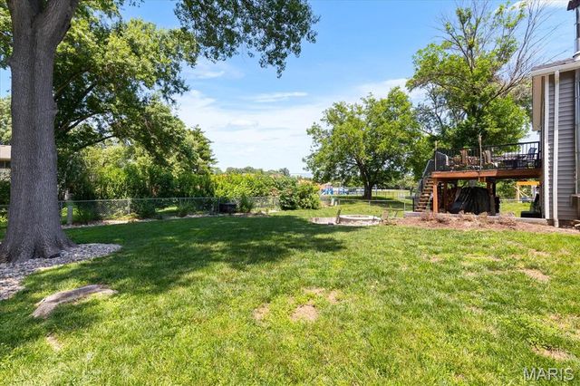 303 Oakfield Drive, Ballwin, MO 63021