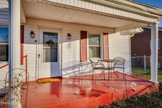 322 Randolph Street, Bristol, VA 24201