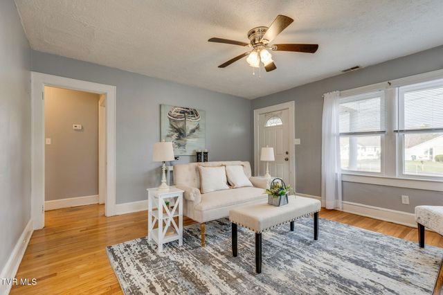 322 Randolph Street, Bristol, VA 24201