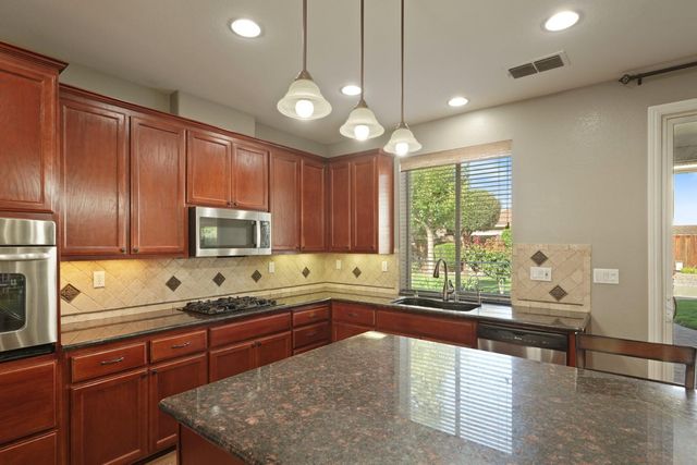 1470 Palazzo Way, Manteca, CA 95337